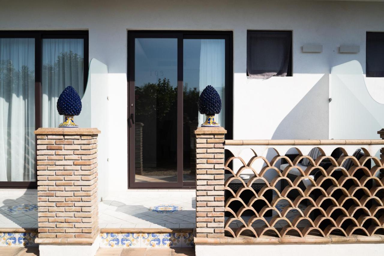 Paradise Sicily Rooms カラタビアーノ エクステリア 写真