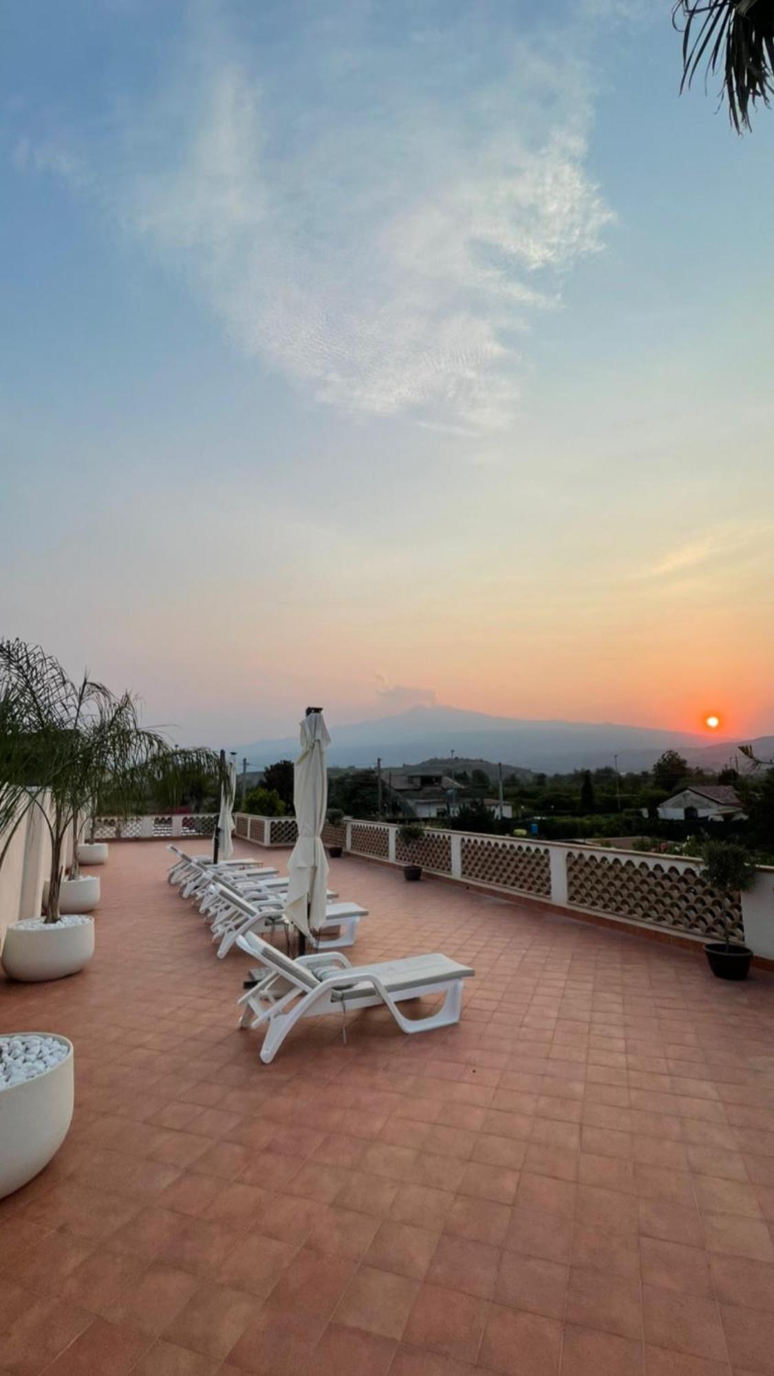 Paradise Sicily Rooms カラタビアーノ エクステリア 写真