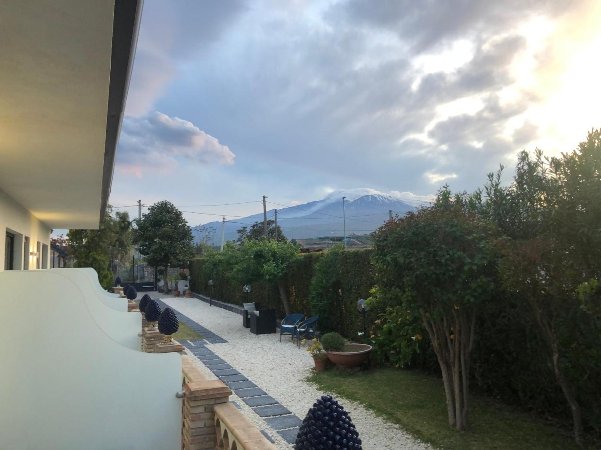 Paradise Sicily Rooms カラタビアーノ エクステリア 写真